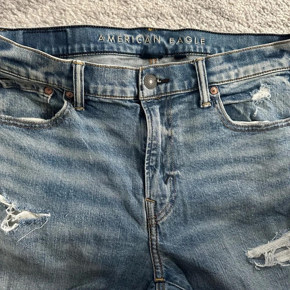 American Eagle Outfitters Blue Denim Jeans - Picture 2 of 4